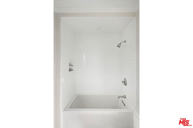 1009 S Bedford Street, Los Angeles, CA 90035