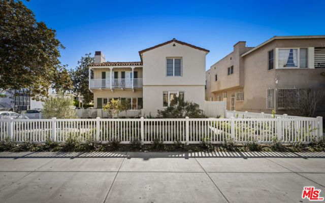 1009 S Bedford Street, Los Angeles, CA 90035