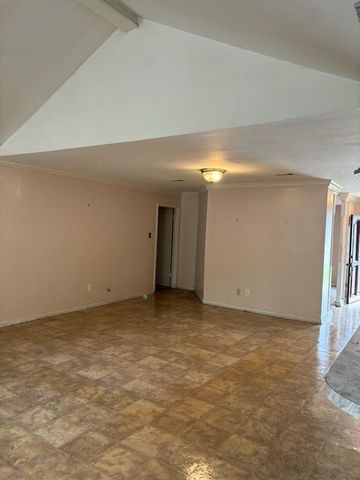 9011 Allwood Street, Houston, TX 77016