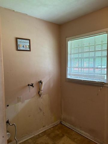 9011 Allwood Street, Houston, TX 77016