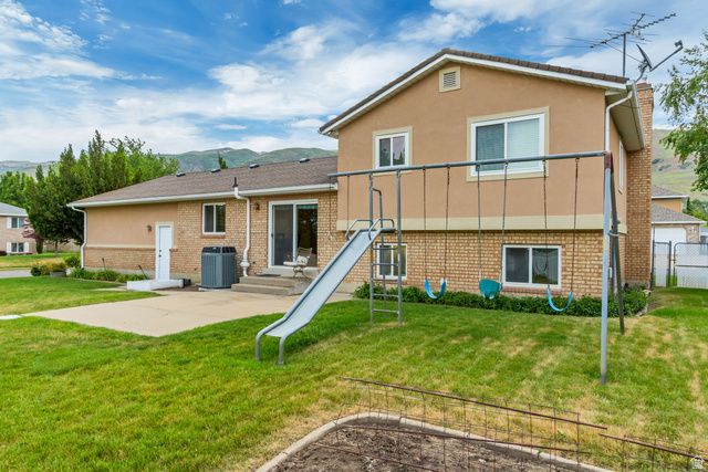 570 S 150 W, Centerville, UT 84014