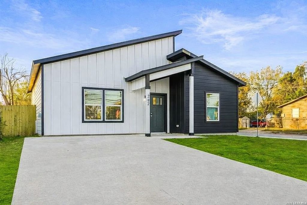 202 Bundy, San Antonio, TX 78220