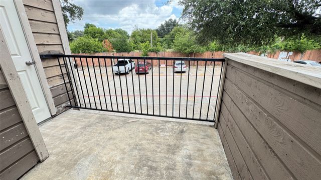 9811 Walnut Street F207, Dallas, TX 75243