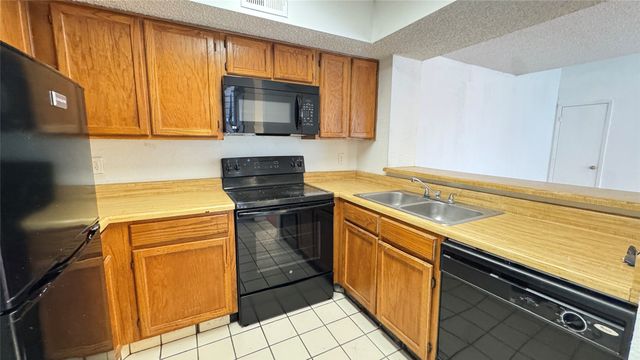 9811 Walnut Street F207, Dallas, TX 75243