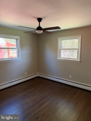 82 S SCHOOL ST, Gibbstown, NJ 08027