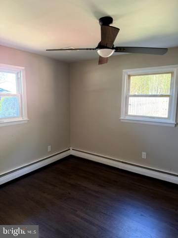 82 S SCHOOL ST, Gibbstown, NJ 08027