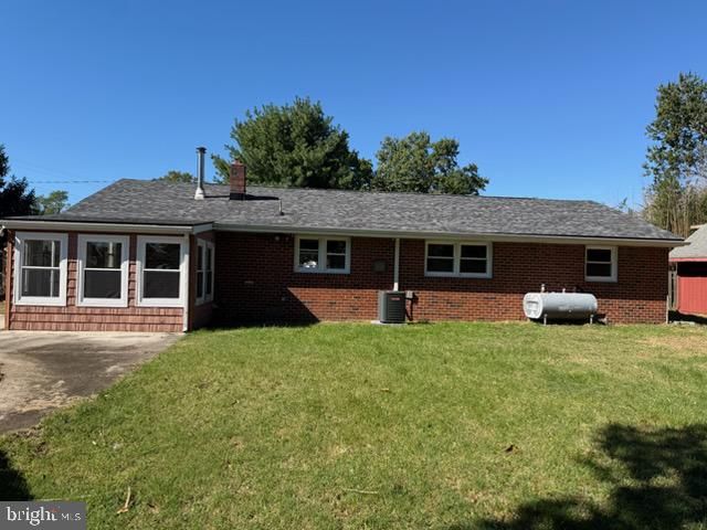82 S SCHOOL ST, Gibbstown, NJ 08027