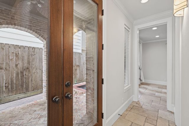 4122 Floyd Street A, Houston, TX 77007