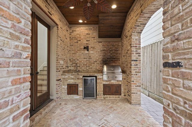 4122 Floyd Street A, Houston, TX 77007