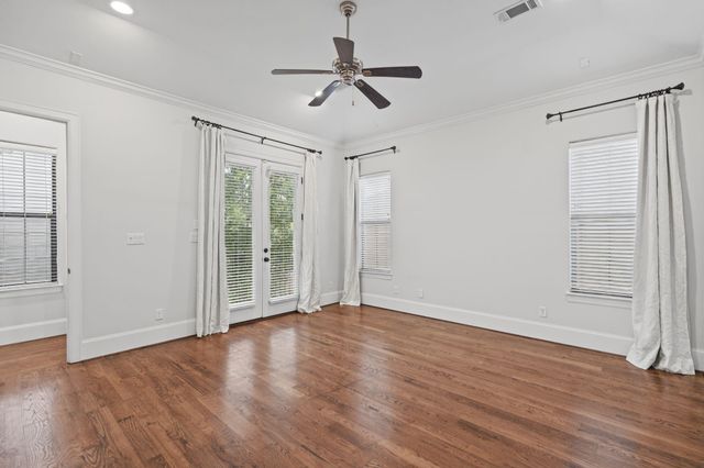 4122 Floyd Street A, Houston, TX 77007