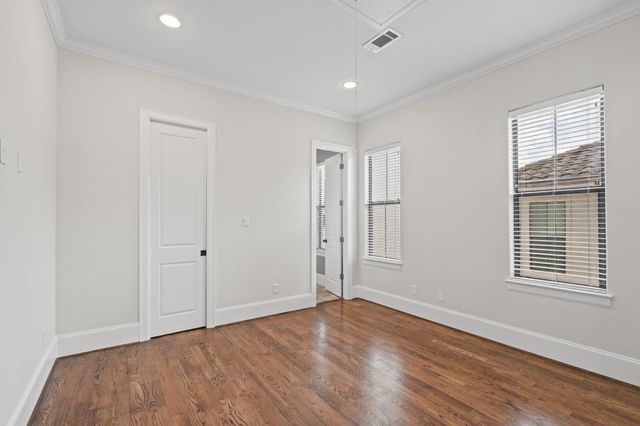 4122 Floyd Street A, Houston, TX 77007