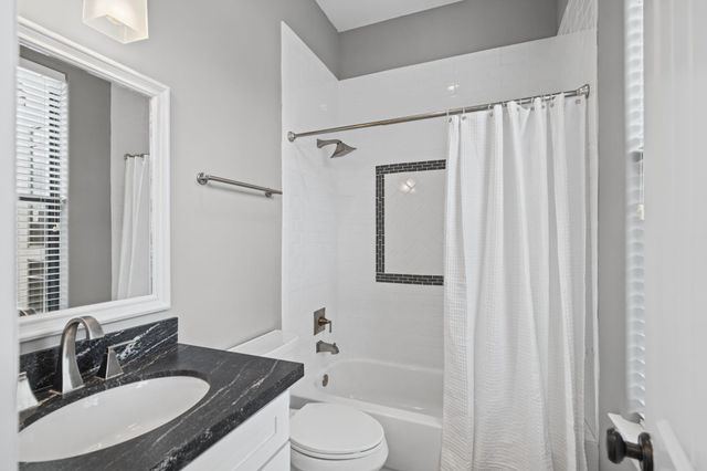 4122 Floyd Street A, Houston, TX 77007