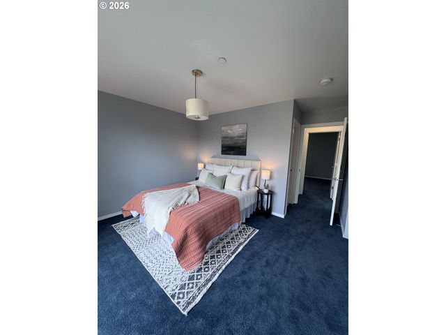 628 Ne KNOTT St 9, Portland, OR 97212