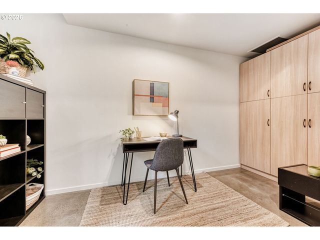 628 Ne KNOTT St 9, Portland, OR 97212