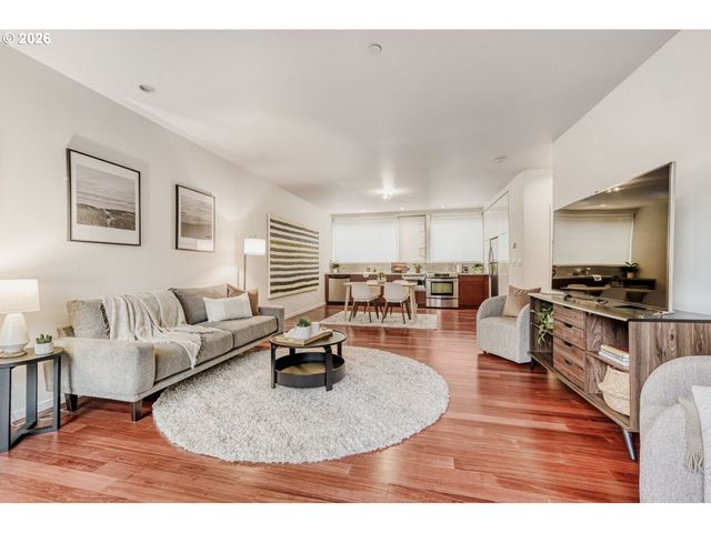 628 Ne KNOTT St 9, Portland, OR 97212