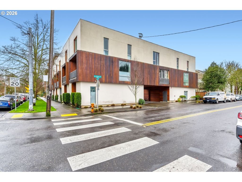 628 Ne KNOTT St 9, Portland, OR 97212