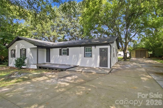 4209 Heatherstone Drive, Gastonia, NC 28056