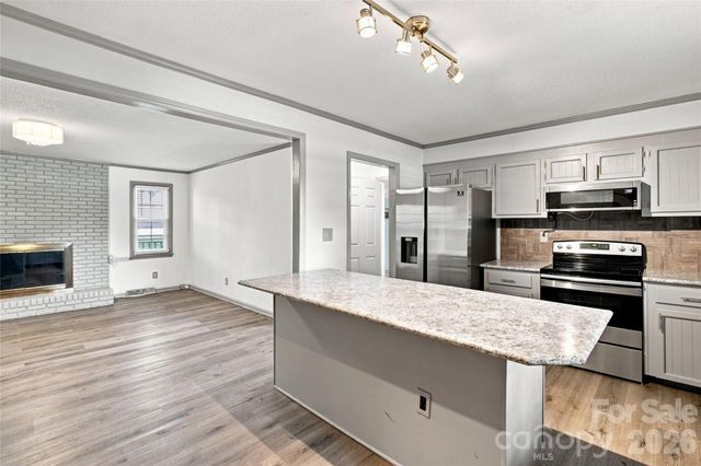 4209 Heatherstone Drive, Gastonia, NC 28056
