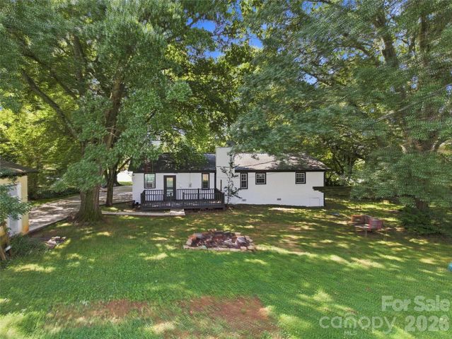 4209 Heatherstone Drive, Gastonia, NC 28056