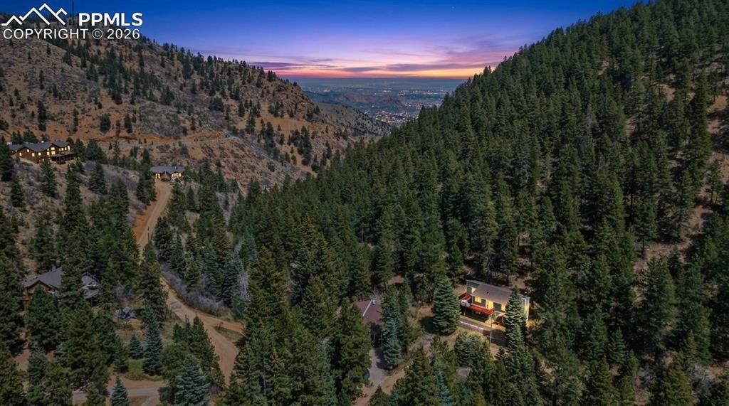 5130 Neeper Valley Road, Manitou Springs, CO 80829