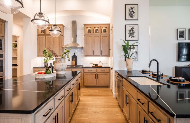 1717 Sandbrock Parkway, Aubrey, TX 76227