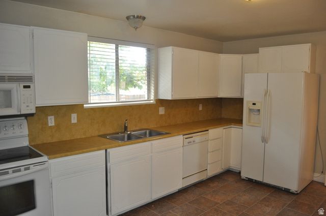 332 W HARVARD DR, Midvale, UT 84047