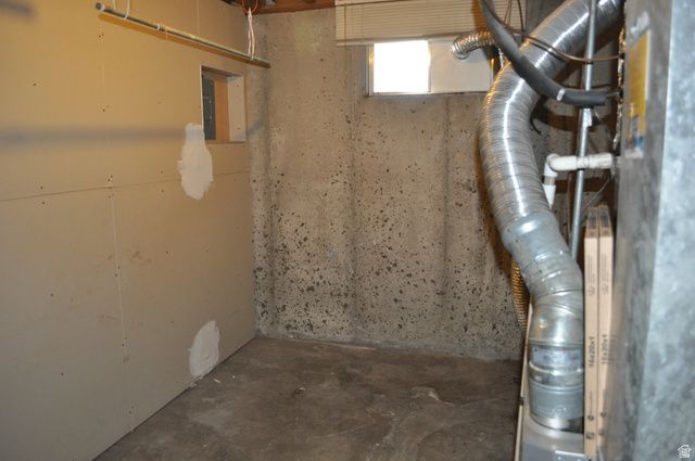 332 W HARVARD DR, Midvale, UT 84047