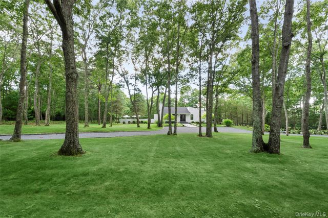 98 Old Farm Road, Sagaponack, NY 11962