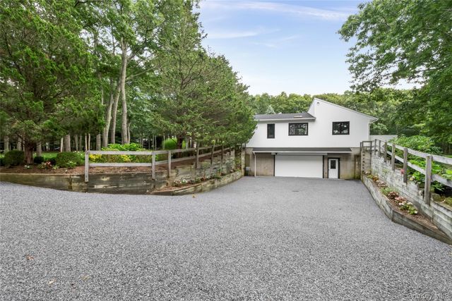98 Old Farm Road, Sagaponack, NY 11962