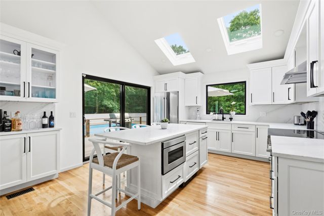 98 Old Farm Road, Sagaponack, NY 11962
