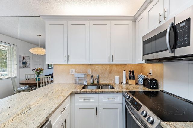 353 S Us Hwy 1 C7, Jupiter, FL 33477