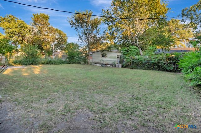 711 Hybiscus Lane, Victoria, TX 77904
