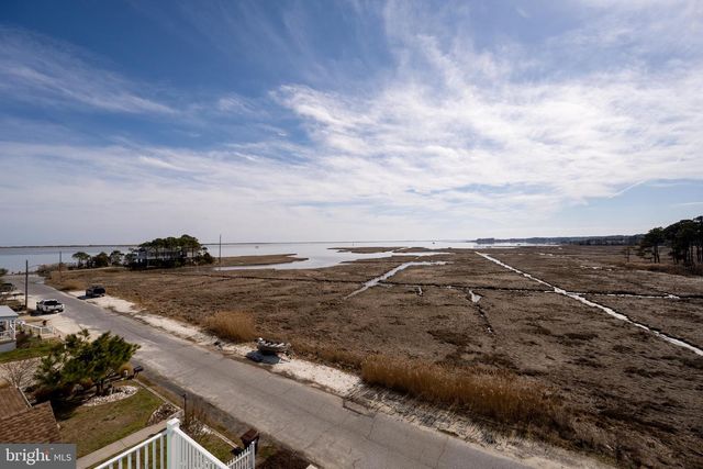 12351 MEADOW DR, Berlin, MD 21811