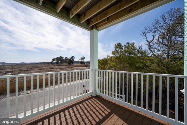 12351 MEADOW DR, Berlin, MD 21811