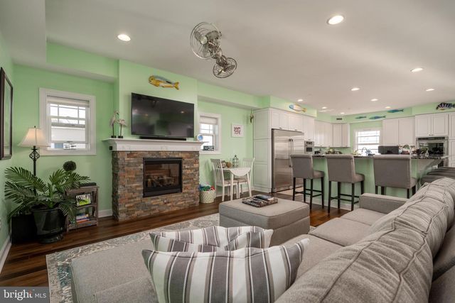 12351 MEADOW DR, Berlin, MD 21811