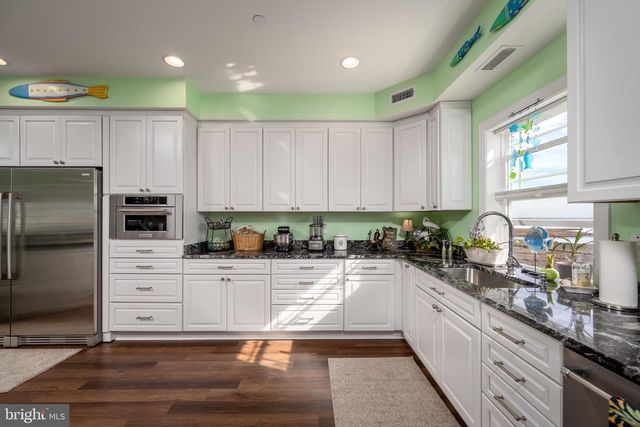 12351 MEADOW DR, Berlin, MD 21811