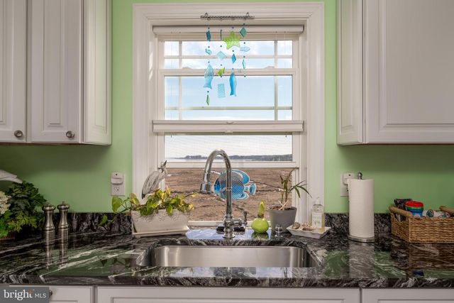 12351 MEADOW DR, Berlin, MD 21811