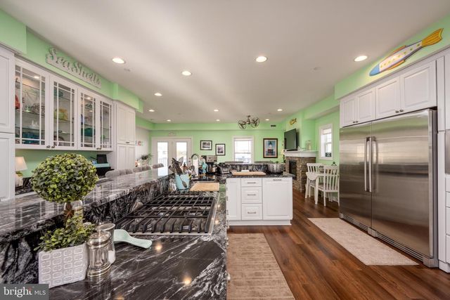 12351 MEADOW DR, Berlin, MD 21811