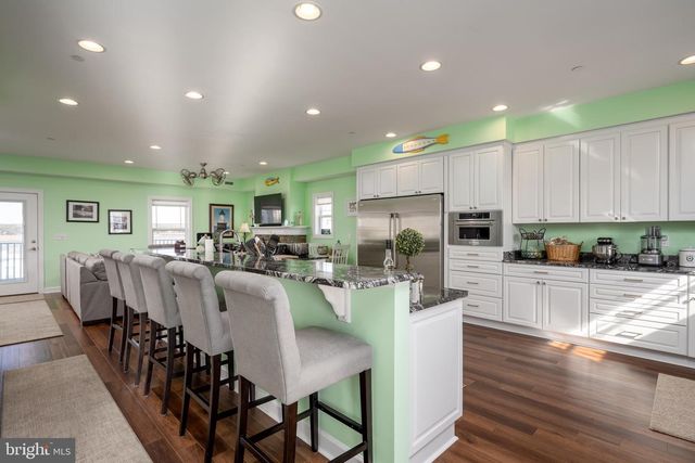 12351 MEADOW DR, Berlin, MD 21811