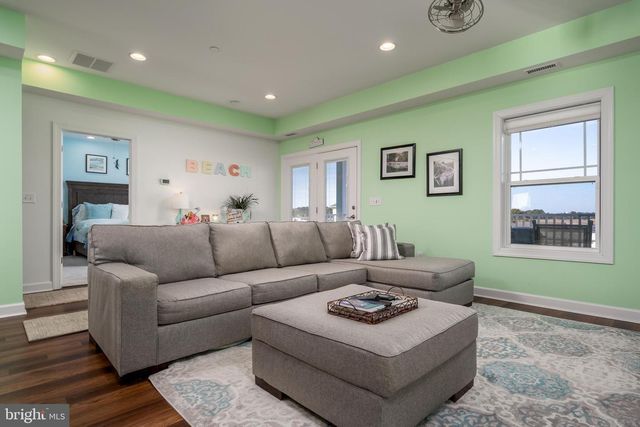 12351 MEADOW DR, Berlin, MD 21811