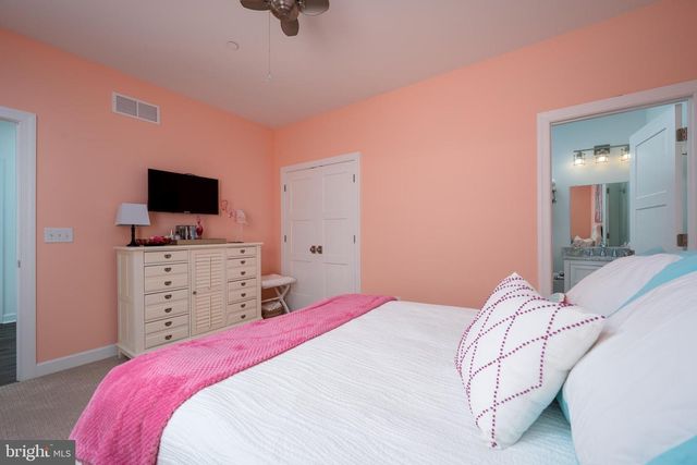 12351 MEADOW DR, Berlin, MD 21811