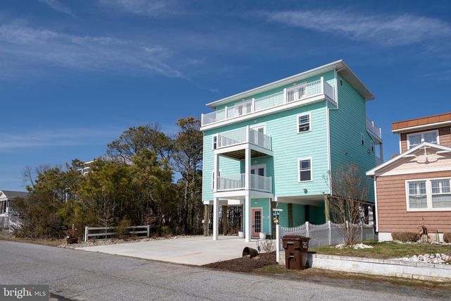 12351 MEADOW DR, Berlin, MD 21811