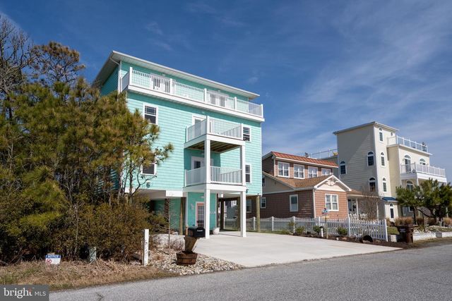 12351 MEADOW DR, Berlin, MD 21811