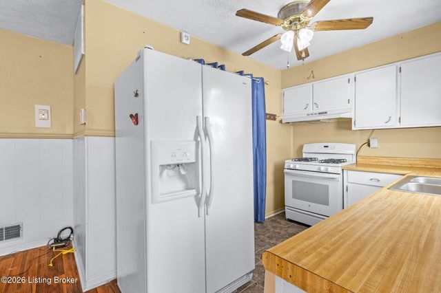6008 Gloria Ln, Louisville, KY 40213