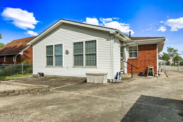 6008 Gloria Ln, Louisville, KY 40213