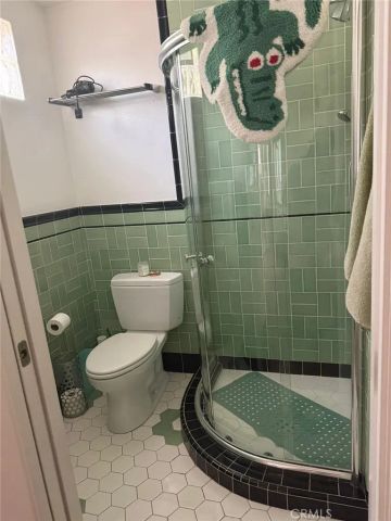 872 Lucile Avenue A, Silver Lake, CA 90026