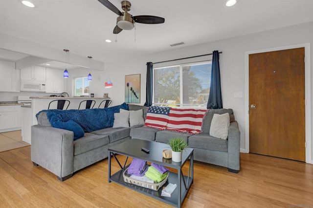 469 477 Taft, El Cajon, CA 92020