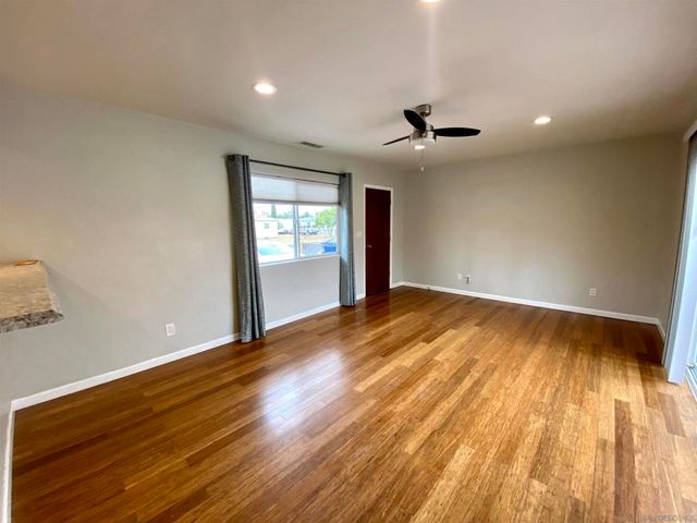 469 477 Taft, El Cajon, CA 92020