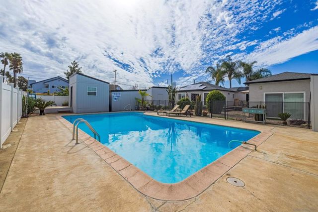 469 477 Taft, El Cajon, CA 92020