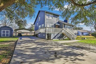 61 S Hilltop Street, Point Blank, TX 77364